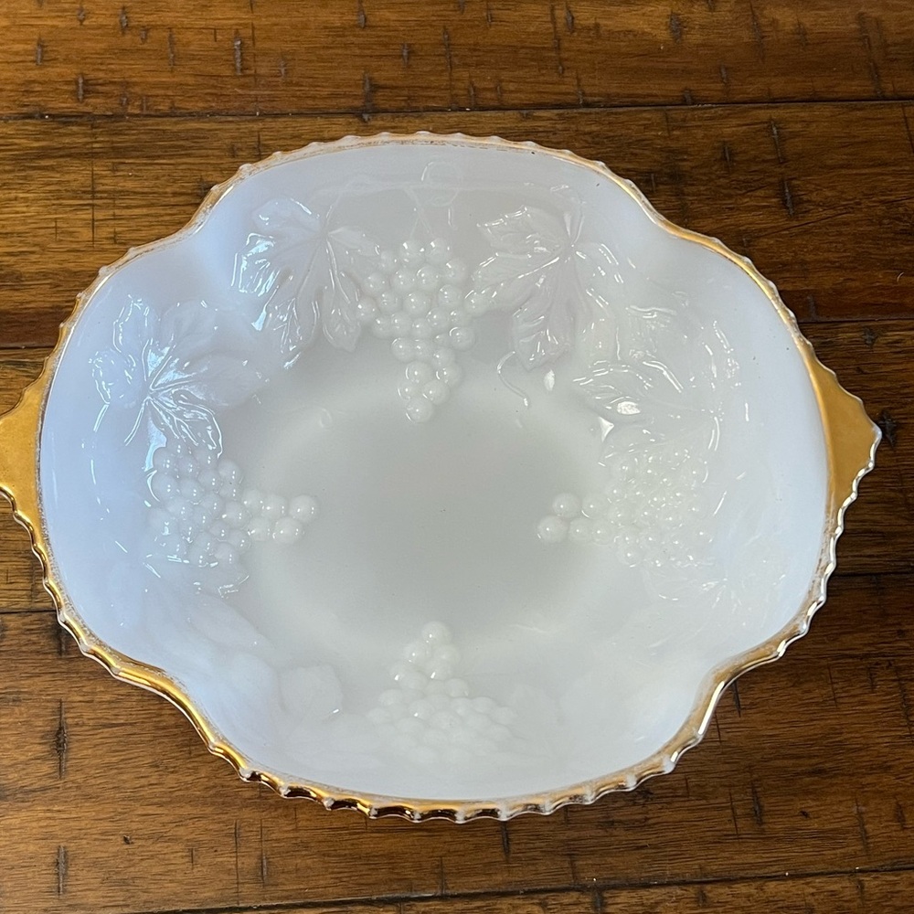 Anchor Hocking Fire King Milk Glass Bowl